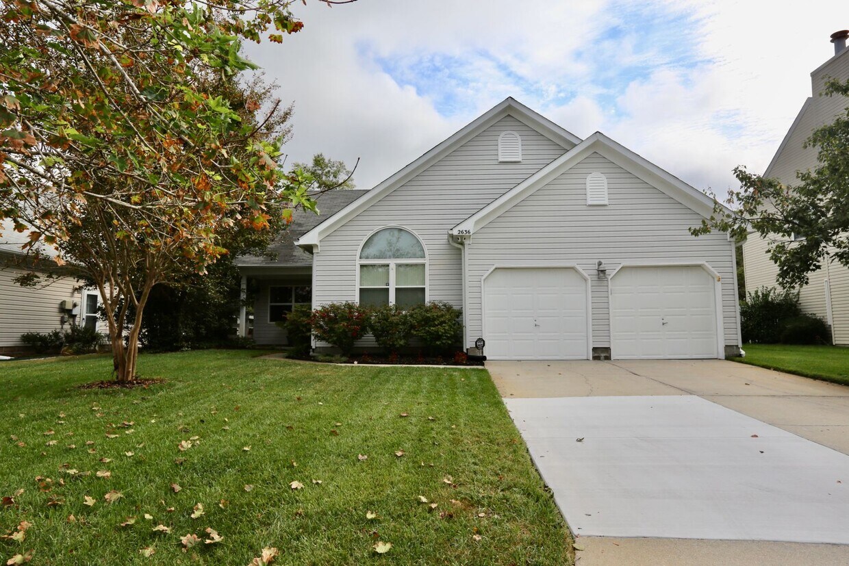Primary Photo - Fantastic 3-Bedroom Home In Courthouse Est...