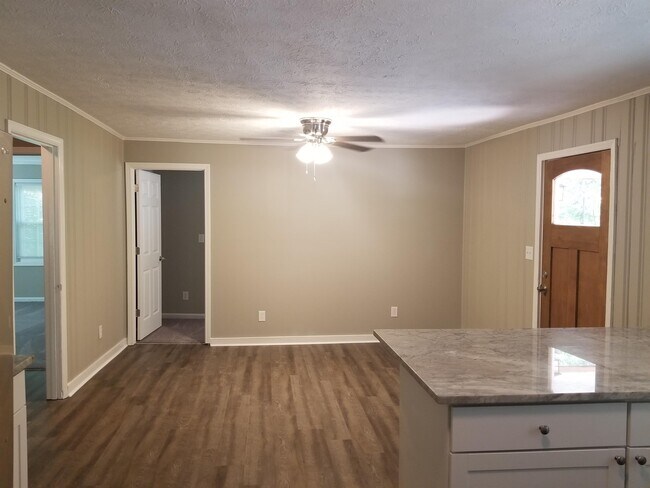 Foto del edificio - 1591 Ruth Jackson Rd
