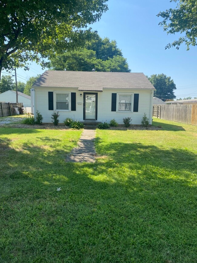 2530 E 9th St, Owensboro, KY 42303 House Rental in Owensboro, KY