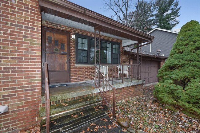 Foto del edificio - 21775 Hillsdale Ave