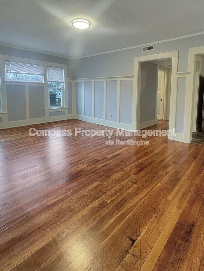 Foto del edificio - 923 Fulton St E