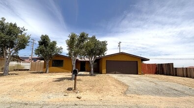 Building Photo - 7317 California City Blvd
