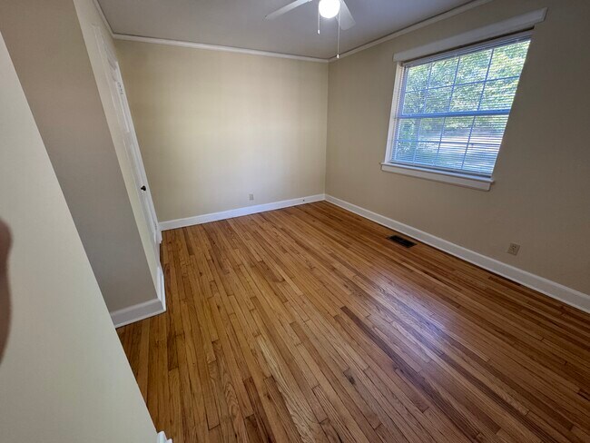 Dormitorio trasero - College Street Quad