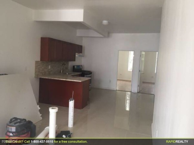 Foto del edificio - 909 Belmont Ave