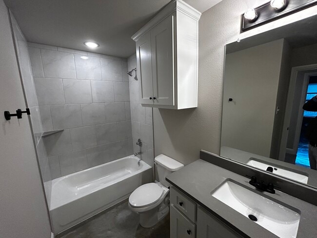 Foto del edificio - 10028 W Hwy 199