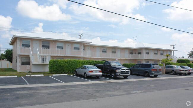 Building Photo - 275 SW 15th St