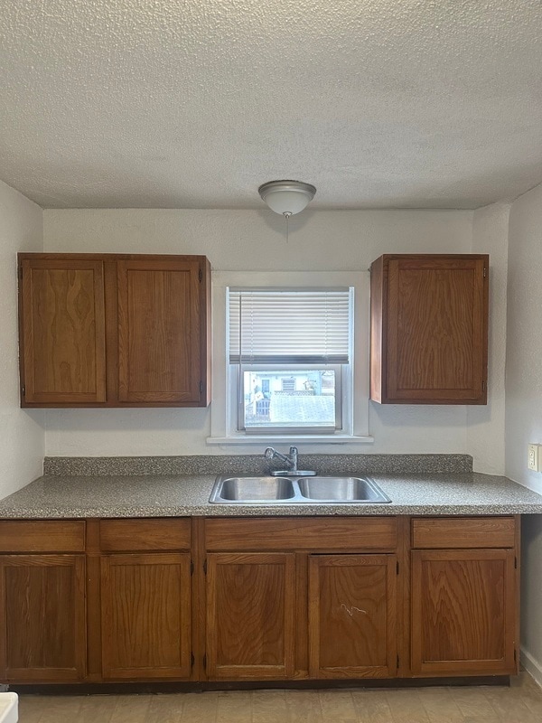 Building Photo - 790 Condit St