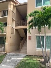 Building Photo - 615 Villa Cir