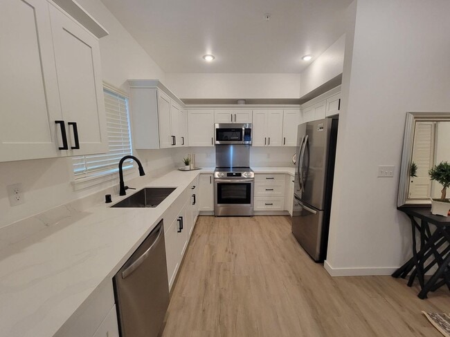Building Photo - Copperstone Luxury Apartments and Townhomes