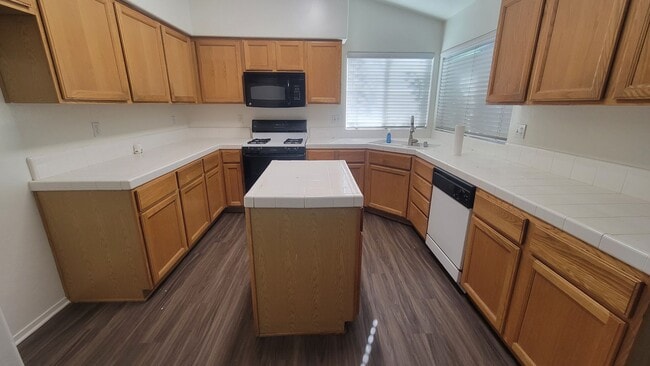 Foto del edificio - 8617 Beaver Dr
