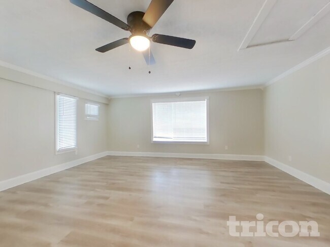 Building Photo - 5336 Orchard Pl