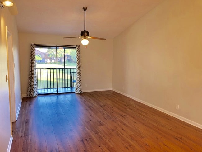 Building Photo - 2565 SW 22nd Ave