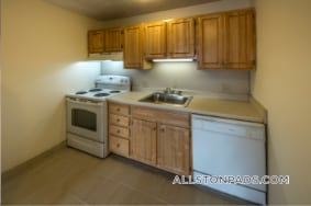 Building Photo - 75 Gardner St