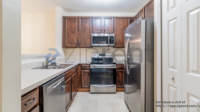 Foto del edificio - 10679 Regent Square Dr