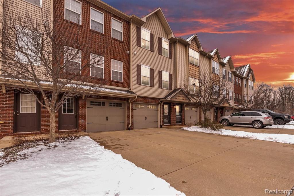 Foto principal - 2205 Knotty Pine Tr