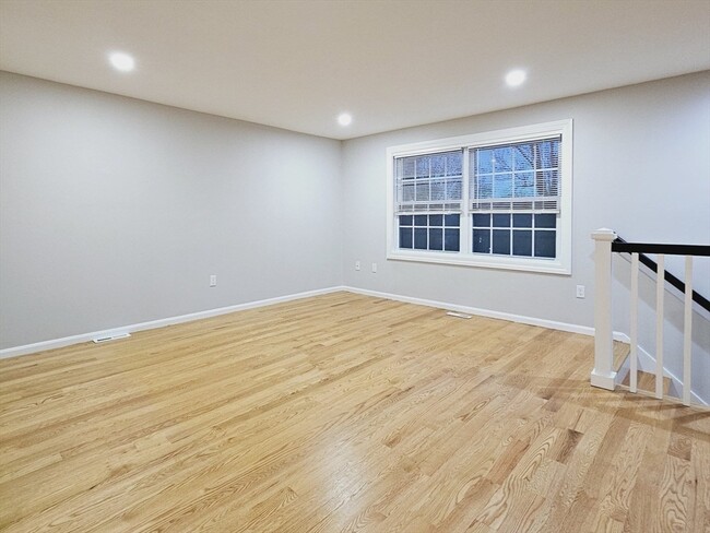 Building Photo - 104 Walpole St