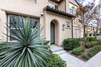 Building Photo - 18 Prominence