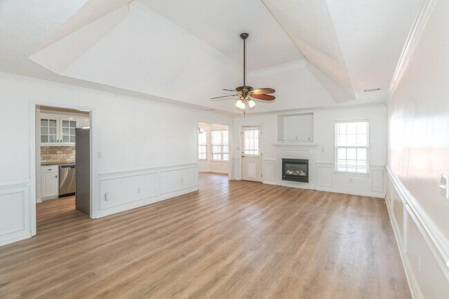 Foto del edificio - 425 Trestle Ln