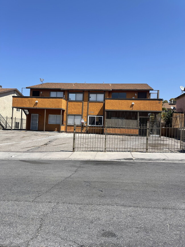 Building Photo - 6982 Hopkins Dr