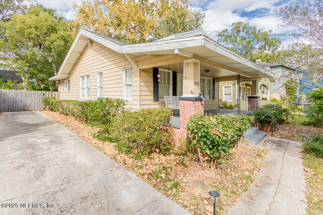 Foto del edificio - 2923 Downing St
