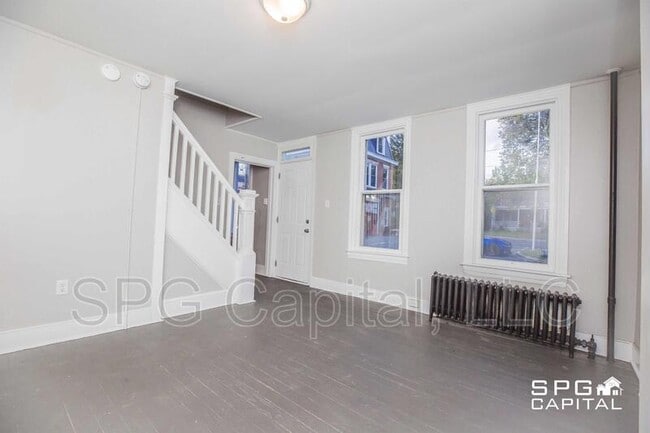 Foto del edificio - 526 E Queen St