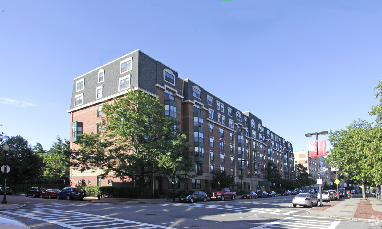 Foto principal - Douglass Apartments