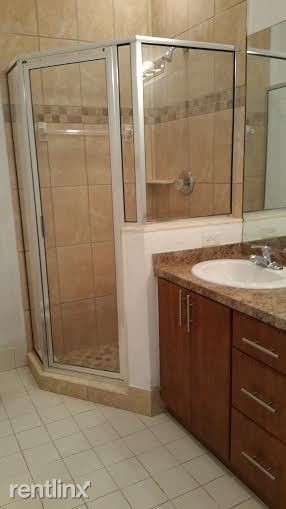 Foto del edificio - 3729 NE 4th Terrace