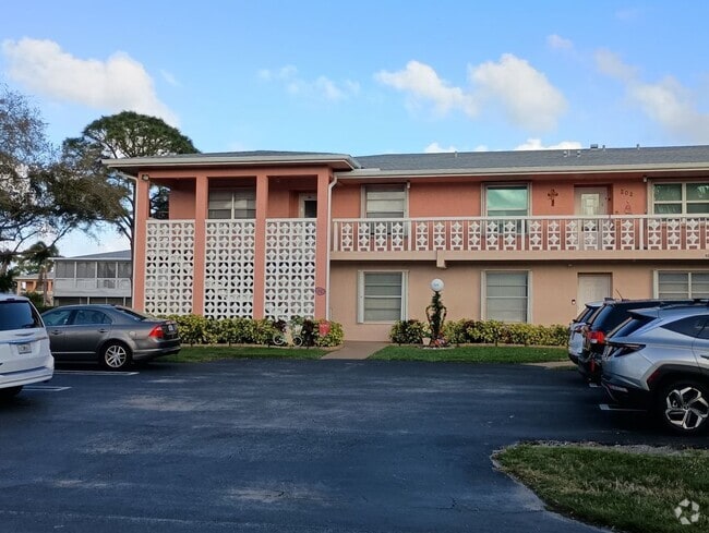 Building Photo - 1341 NW 20th Ave