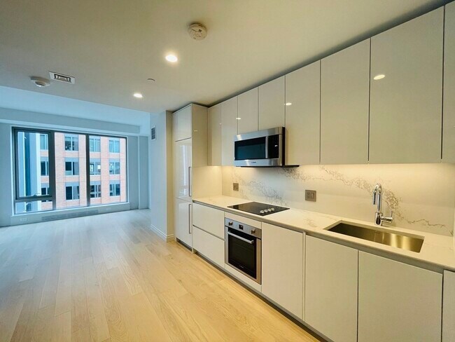 Building Photo - 135 Seaport Blvd