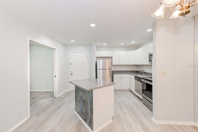 Foto del edificio - 3259 Fox Chase Cir