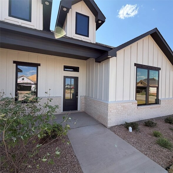 Building Photo - 7802 Enderby Ln