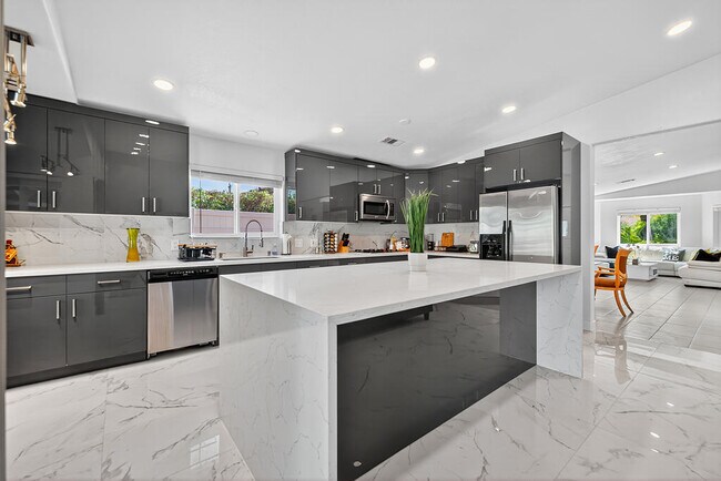 Building Photo - 68830 Jarana Rd