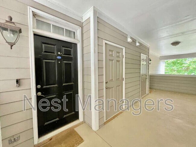 Building Photo - 206 Fountainhead Ln