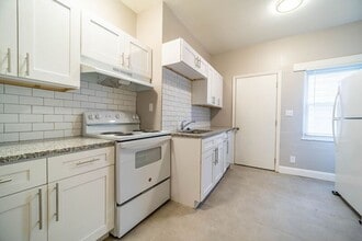 Building Photo - 3334 Maize Rd