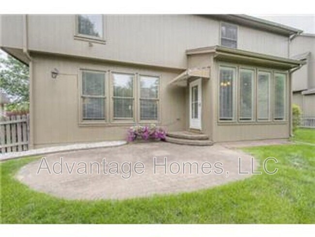Foto del edificio - 14117 Parkhill Ln