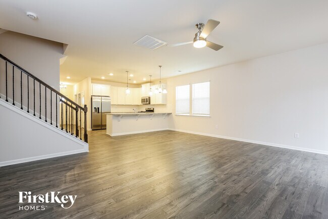 Foto del edificio - 1109 Mission Hill Ln