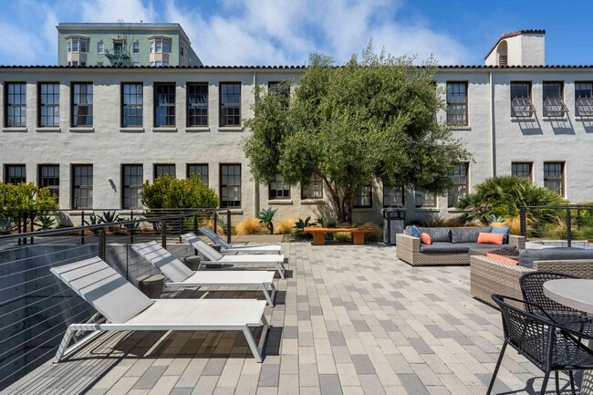 Building Photo - Alchemy