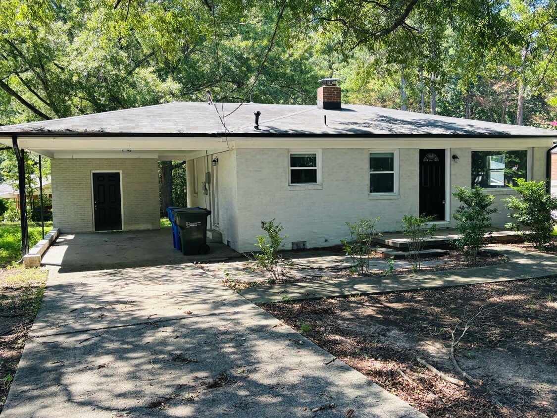 Photo - 626 N Hoover Rd (Durham, NC)