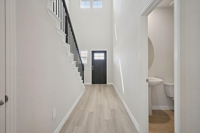 Foto del edificio - 3412 Brompton Dr