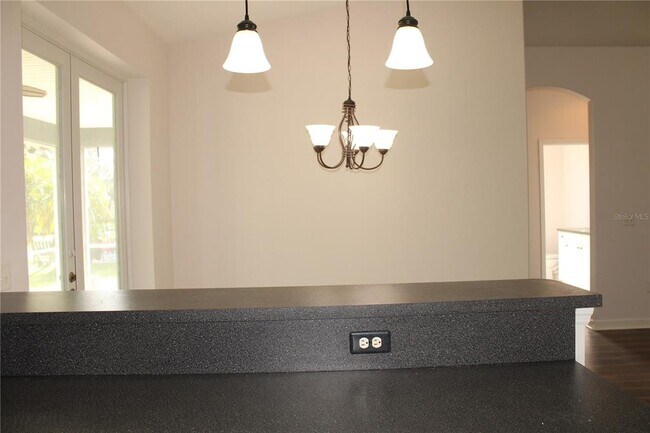 Building Photo - 9122 64th Ct E