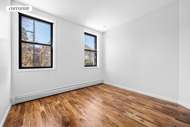 Building Photo - 466 Sackett St