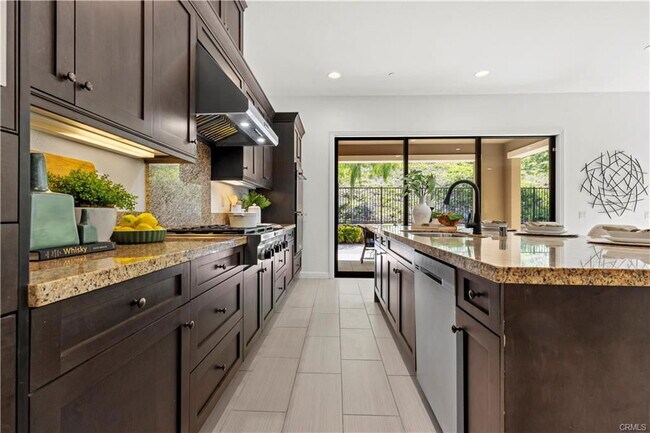 Building Photo - 40 Forster