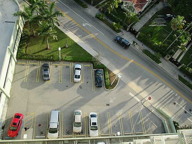 Foto del edificio - 816 NW 11th St