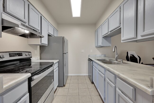 Photo - 539 Wright St Apartment