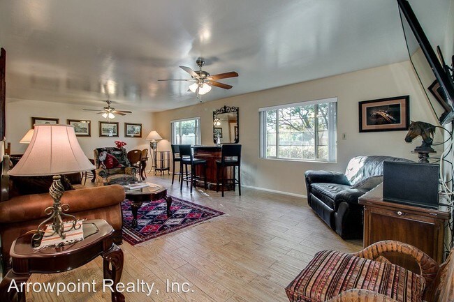 Foto del edificio - 3 br, 2 bath House - 6419 E CACTUS RD