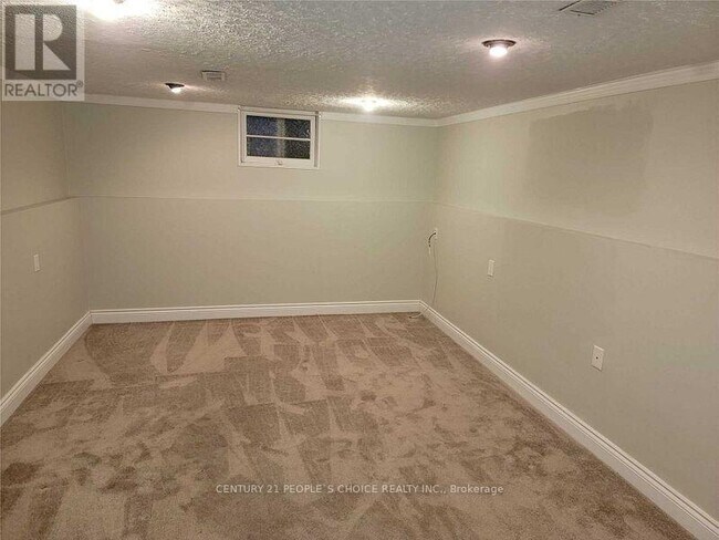 Photo du bâtiment - 1482 Fisher Ave