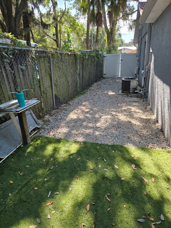 Foto principal - 3212 E Henry Ave