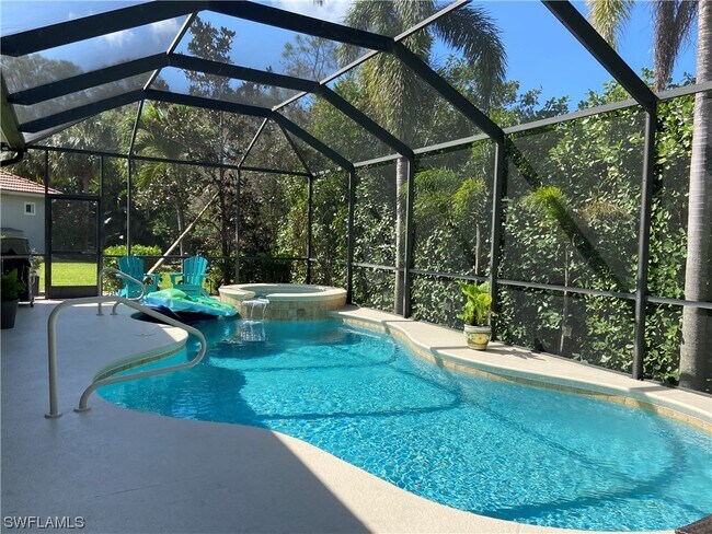 Building Photo - 16160 Parque Ln