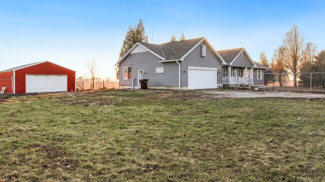 Building Photo - 103 E Delite Inn Rd
