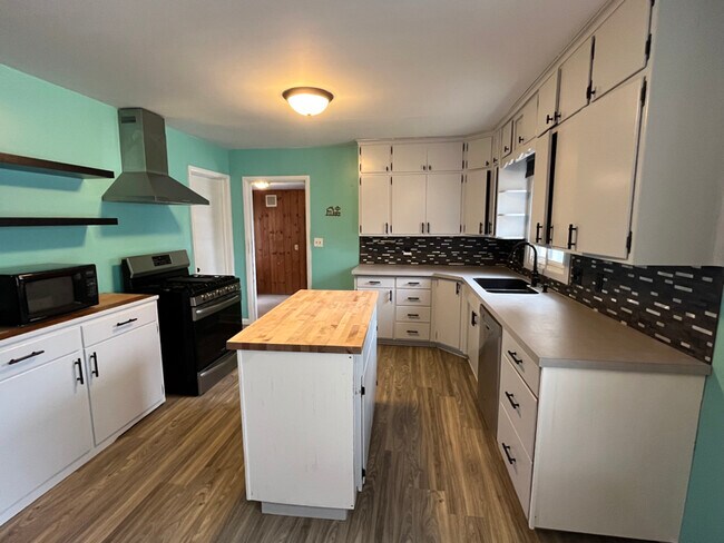 Foto del edificio - 601 Levee Blvd